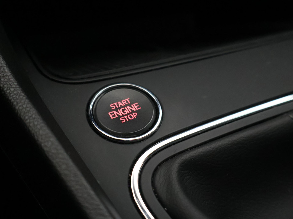 SEAT Leon 1.5 TSI STYLE ULTIMATE EDITION+ TREKHAAK | CARPLAY 54503009-40.jpg | Autobedrijf Hazet
