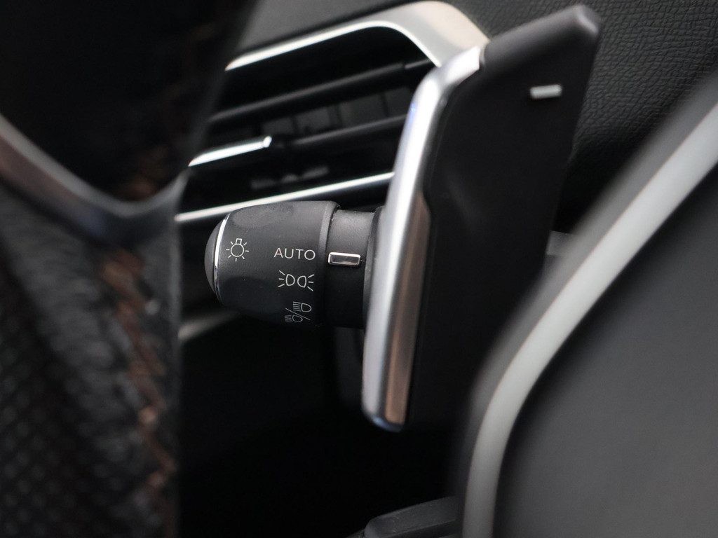 Peugeot 3008 1.6 HYbrid4 300 PK GT + PANORAMA | FOCAL AUDIO 54556691-27.jpg | Autobedrijf Hazet