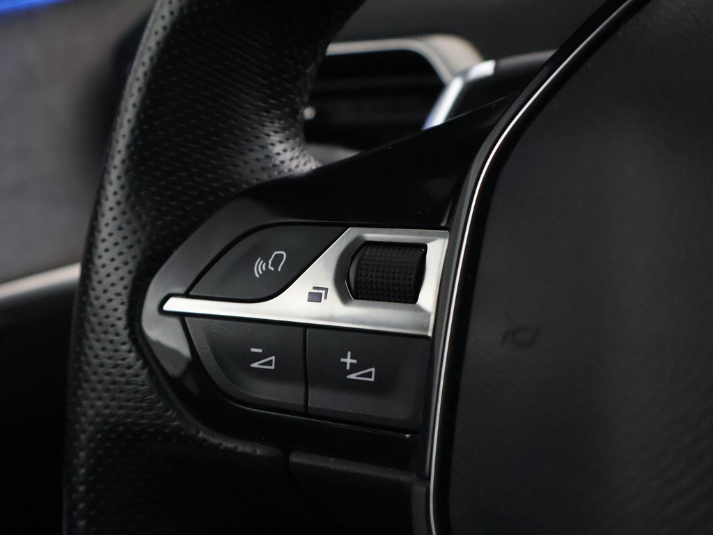 Peugeot 3008 1.6 HYbrid4 300 PK GT + PANORAMA | FOCAL AUDIO 54556691-32.jpg | Autobedrijf Hazet