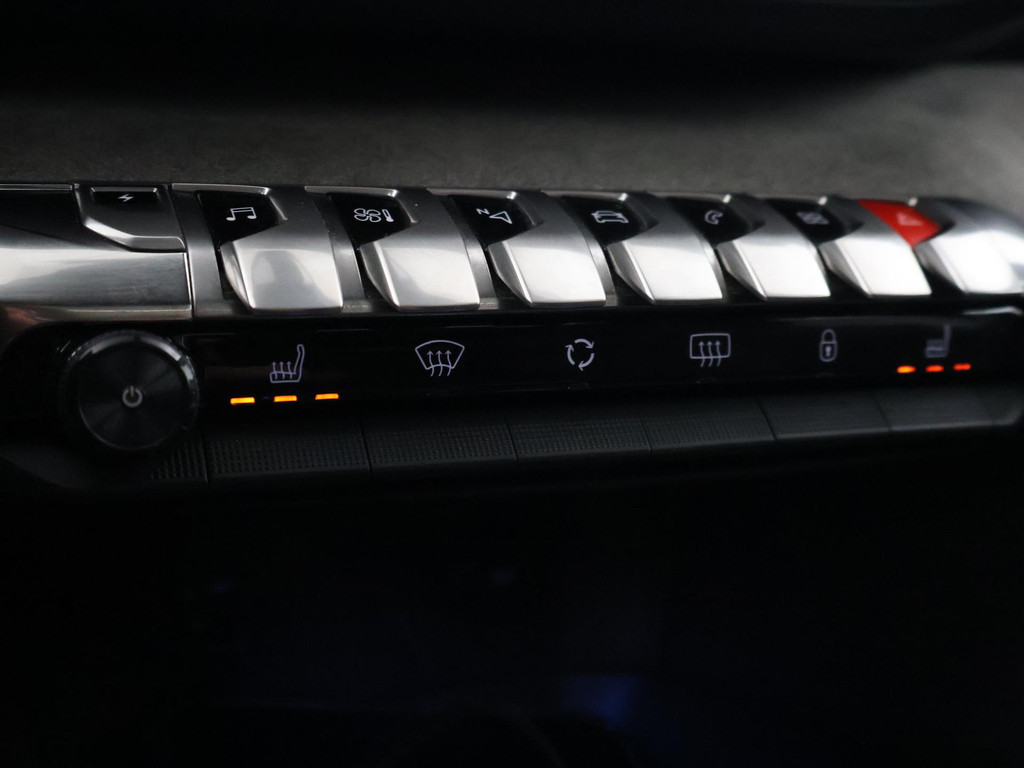 Peugeot 3008 1.6 HYbrid4 300 PK GT + PANORAMA | FOCAL AUDIO 54556691-57.jpg | Autobedrijf Hazet