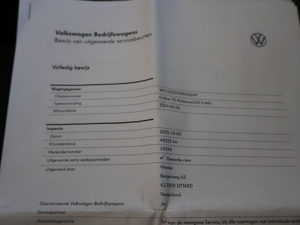 Volkswagen Crafter 35 2.0 TDI 140 PK L3H3 TWO-TONE + 3000 KG TREKHAAK 54766234-29.jpg | Autobedrijf Hazet