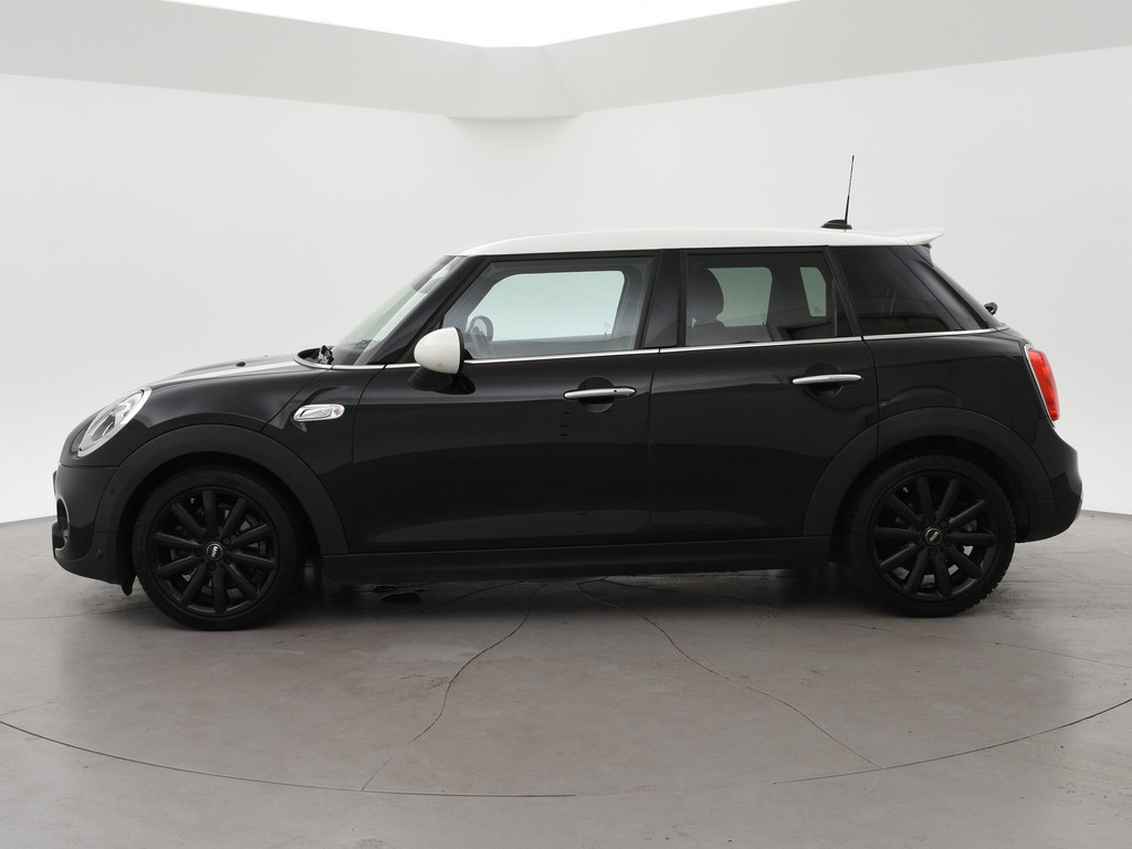MINI 5-Deurs Cooper S 2.0 192 PK + LED | STOELVERWARMING 54854551-4.jpg | Autobedrijf Hazet