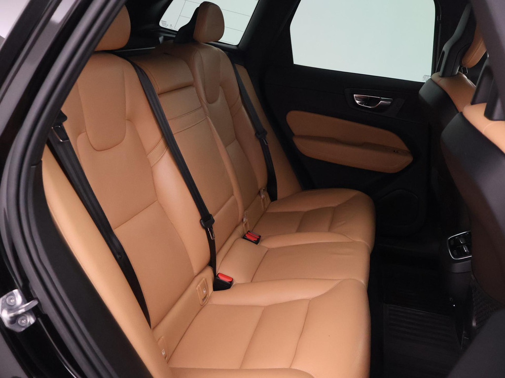 Volvo XC60 2.0 D4 AWD 190 PK INSCRIPTION + WEGKL. TREKHAAK 55074135-11.jpg | Autobedrijf Hazet