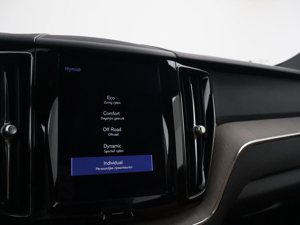 Volvo XC60 2.0 D4 AWD 190 PK INSCRIPTION + WEGKL. TREKHAAK 55074135-51.jpg | Autobedrijf Hazet