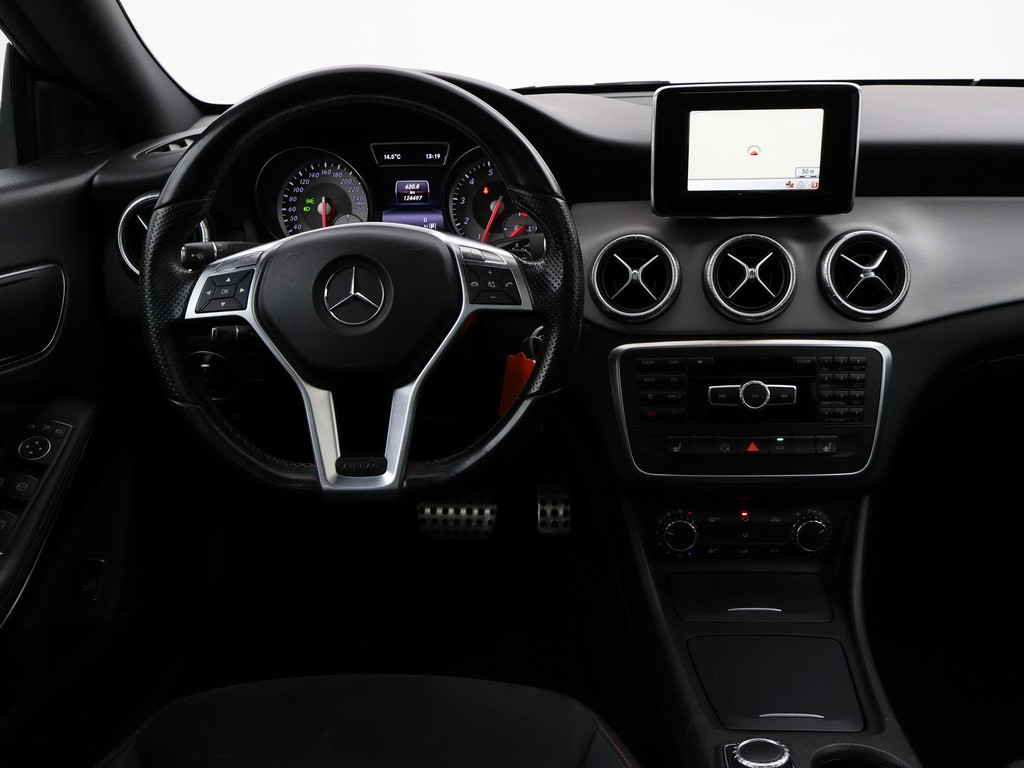Mercedes-Benz CLA-Klasse 180 PRESTIGE + XENON | NAVIGATIE | 18 INCH 45361603-5.jpg | Autobedrijf Hazet