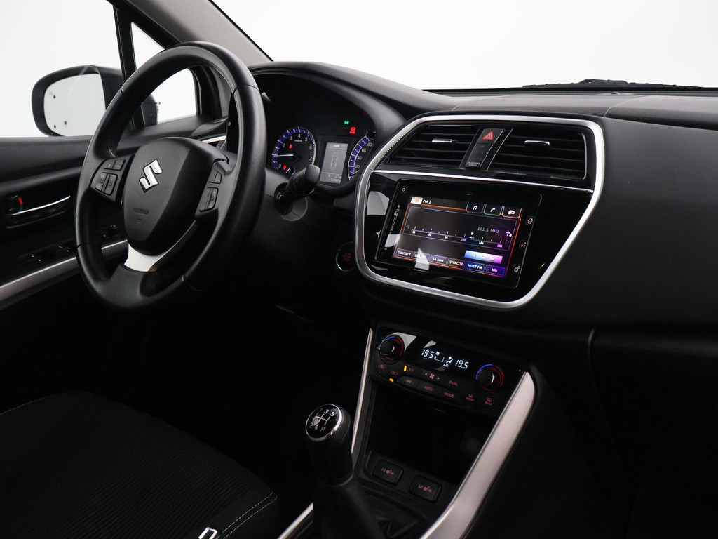 Suzuki S-Cross