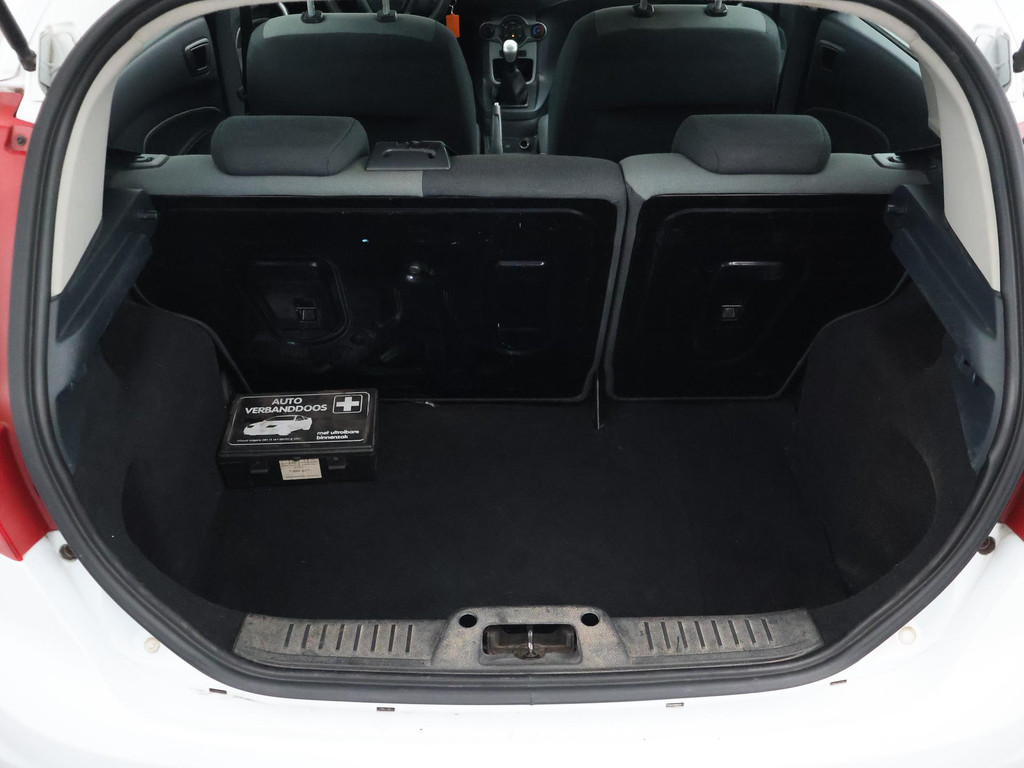 Ford Fiesta 1.25 5-DEURS LIMITED + CARPLAY | DAB 55840128-15.jpg | Autobedrijf Hazet