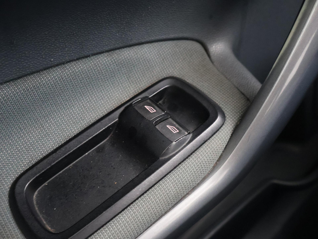 Ford Fiesta 1.25 5-DEURS LIMITED + CARPLAY | DAB 55840128-17.jpg | Autobedrijf Hazet