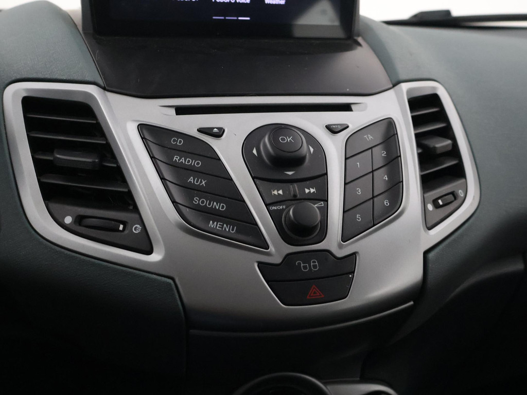 Ford Fiesta 1.25 5-DEURS LIMITED + CARPLAY | DAB 55840128-29.jpg | Autobedrijf Hazet