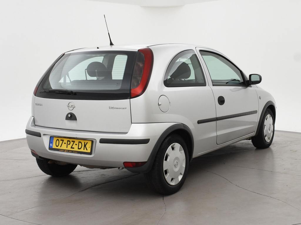 Opel Corsa 1.2-16V RHYTHM *KOPPAKING LEK* 55849928-0.jpg | Autobedrijf Hazet