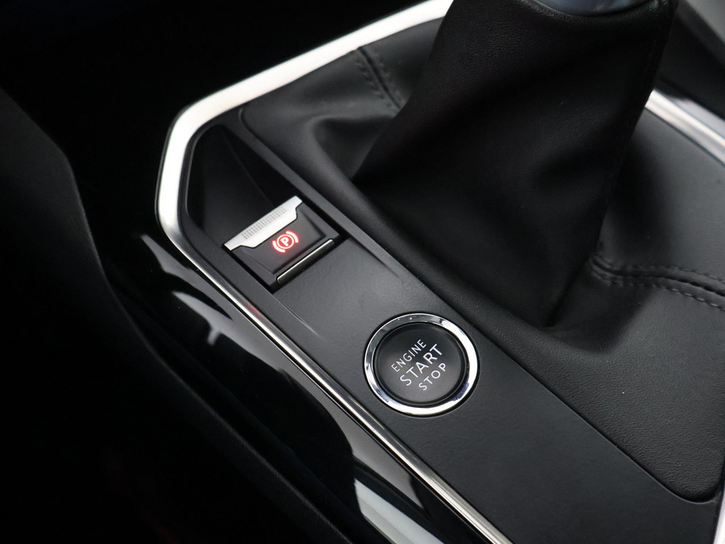 Peugeot 5008 1.2 PT 130 PK 7-PERSOONS PREMIUM + MASSAGE 56036671-68.jpg | Autobedrijf Hazet