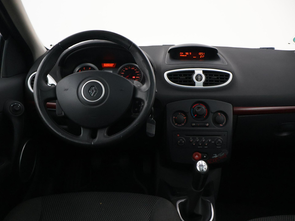 Renault Clio 1.2 TCE 100 PK RIP CURL + PANORAMA SCHUIFDAK 56339340-0.jpg | Autobedrijf Hazet