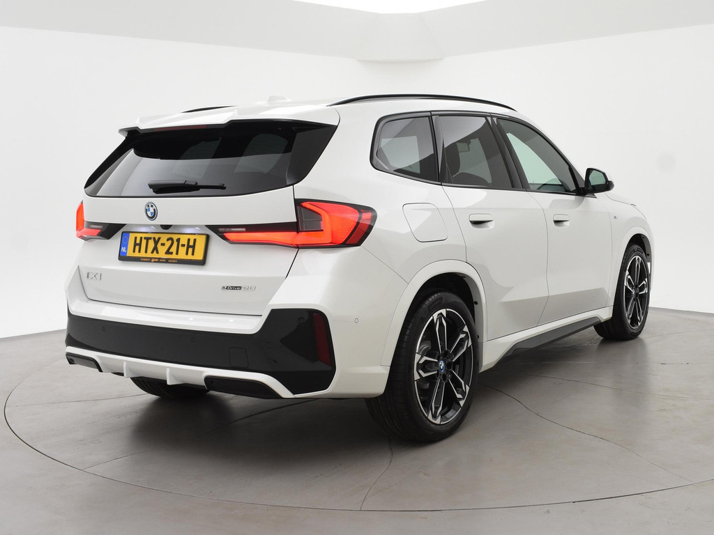 BMW iX1 eDrive20 67 kWh M-SPORT *46 KM NIEUW* + PANORAMA 56340284-0.jpg | Autobedrijf Hazet