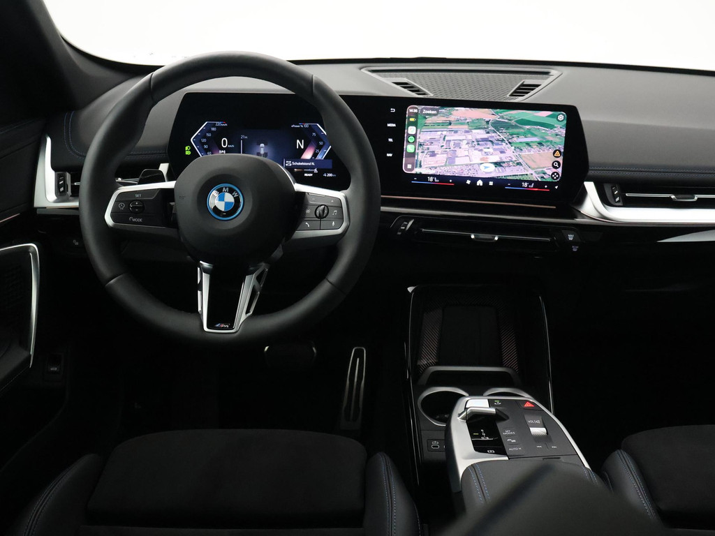 BMW iX1 eDrive20 67 kWh M SPORT EDITION *NIEUW* 56977848-3.jpg | Autobedrijf Hazet