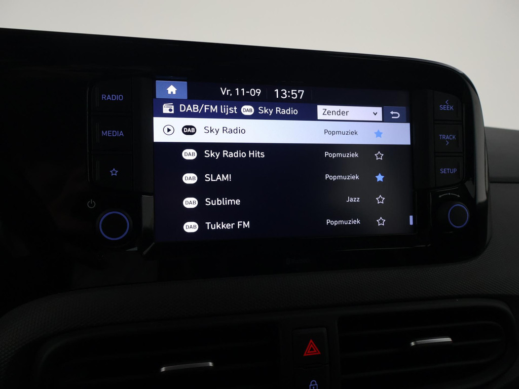 Hyundai i10 1.0 COMFORT + APPLE CARPLAY | DAB | AIRCO 56641242-33.jpg | Autobedrijf Hazet