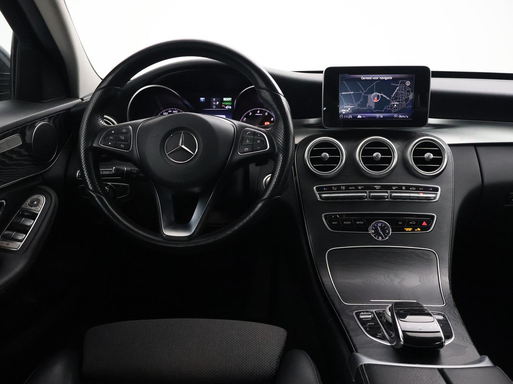 Ford Focus Wagon 1.5 ECOBOOST 182 PK ST-LINE + SONY AUDIO 52670866-3.jpg | Autobedrijf Hazet