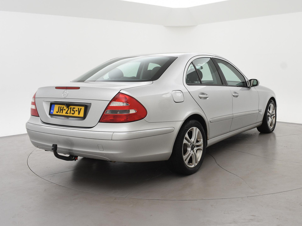 Mercedes-Benz E-Klasse 240 V6 AUT. SEDAN + CAMERA | TREKHAAK 56966325-0.jpg | Autobedrijf Hazet