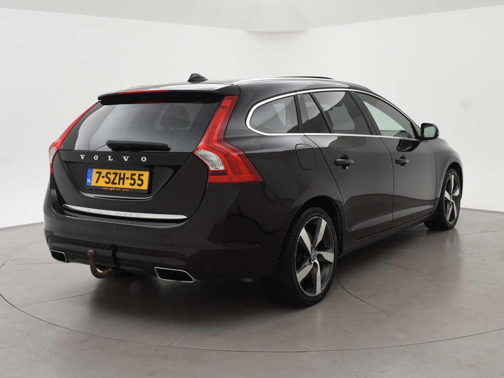 Volvo V60 2.4 D6 AWD PLUG-IN AMBER BLACK + COGNAC LEDER 56967515-0.jpg | Autobedrijf Hazet