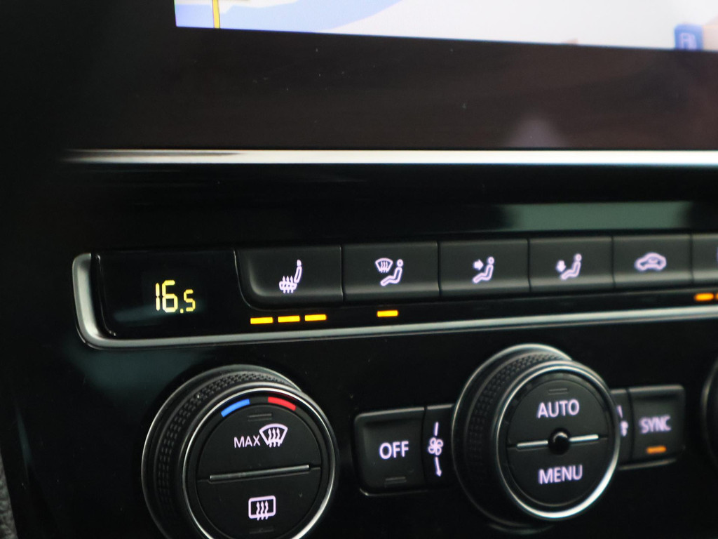 Volkswagen Golf 1.4 TSI 125 PK R-LINE + VIRTUAL COCKPIT | LED 56976502-17.jpg | Autobedrijf Hazet