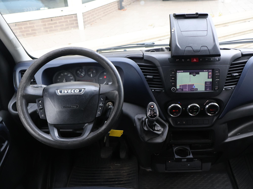 Iveco Daily 35C18V 3.0 180 PK AUT8 6-PERS DUBBEL CABINE EURO 6 57194585-0.jpg | Autobedrijf Hazet