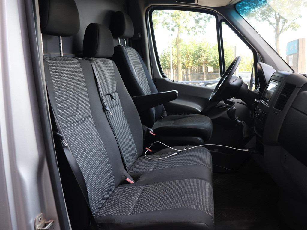 Mercedes-Benz Sprinter 319 3.0 V6 190 PK + TREKHAAK 3500 KG | CARPLAY | 57205054-3.jpg | Autobedrijf Hazet