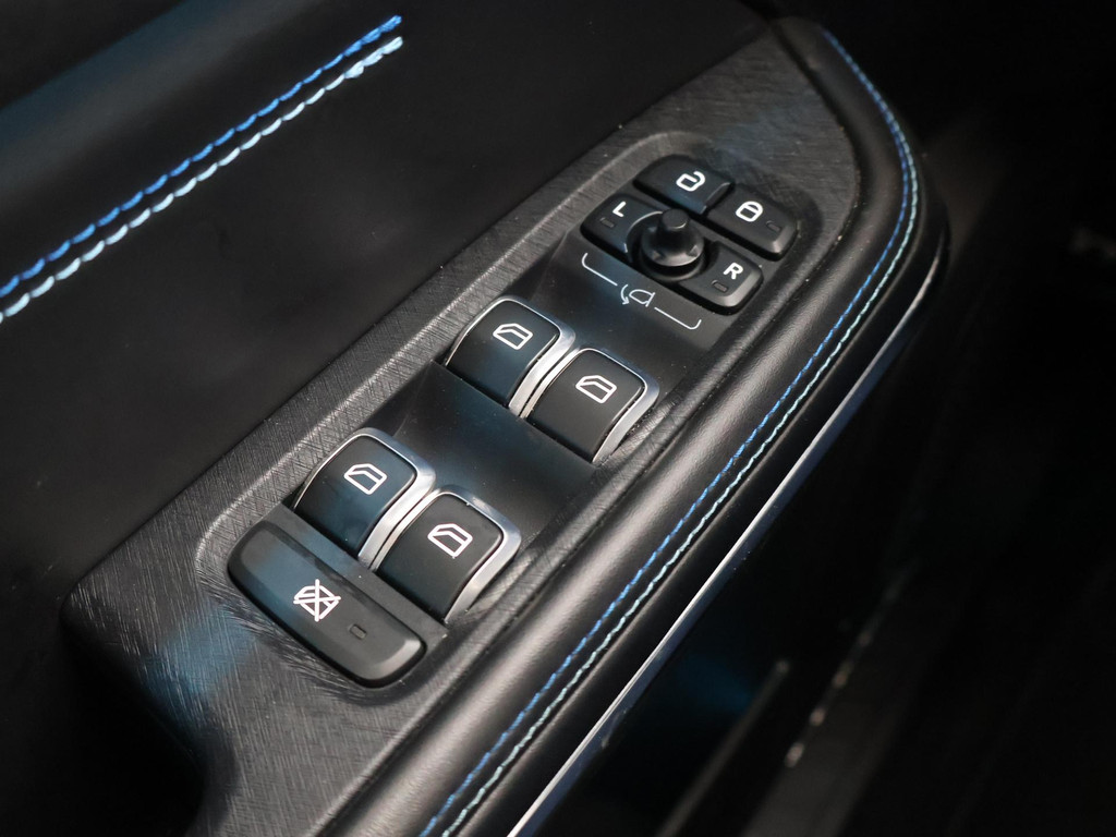 Lynk & Co 01 1.5 PHEV 261 PK BLACK PACK + TREKHAAK 57316062-72.jpg | Autobedrijf Hazet