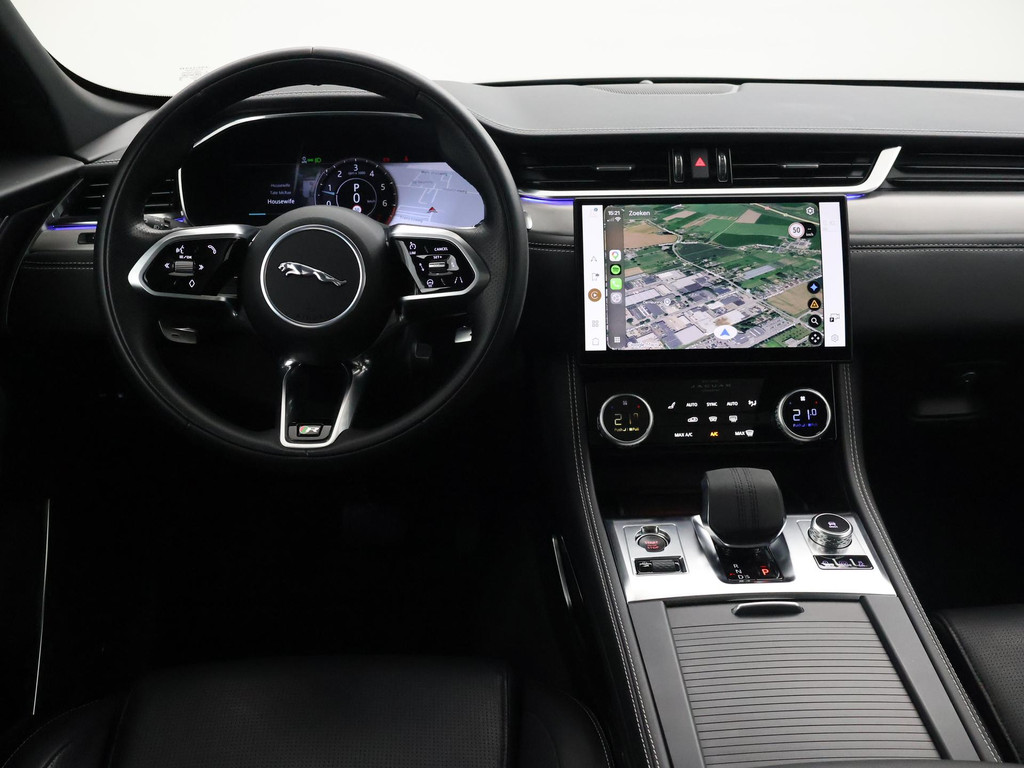 Jaguar F-PACE 2.0 P400e PHEV AWD R-DYNAMIC + PANORAMA | TREKHAAK 57822683-0.jpg | Autobedrijf Hazet